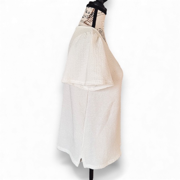 Green Envelope Los Angeles Textured Short Sleeve Top | Size M - Picture 3 of 8